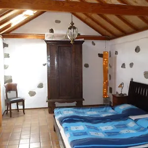 casa-luis-hermigua.in-canary-islands.com/